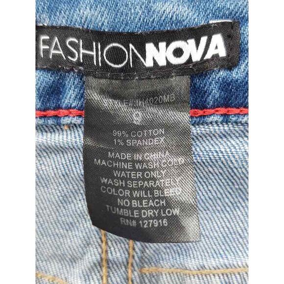 Fashion Nova light wash distressed distroyed slim fit jeans in size 9 - Picture 2 of 3